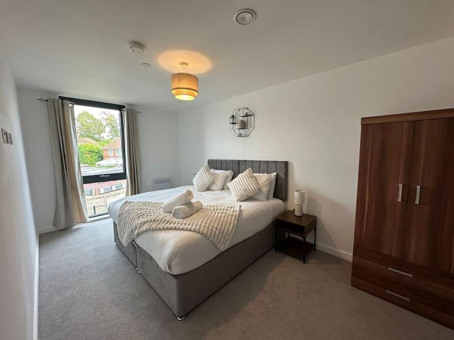 Stylish Central York Apartment Free Parking & Gym Екстериор снимка