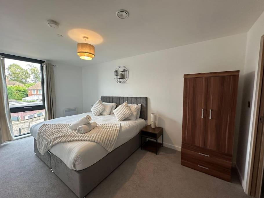 Stylish Central York Apartment Free Parking & Gym Екстериор снимка